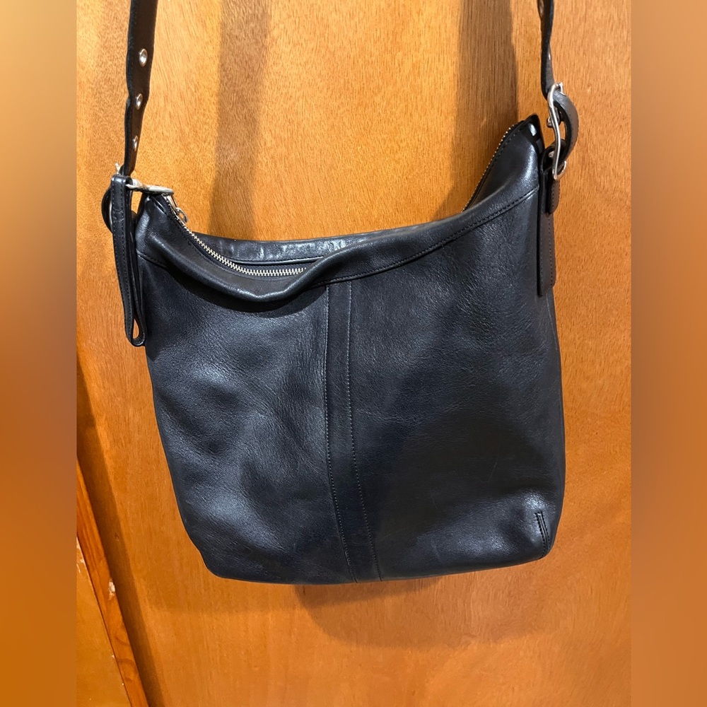 Coach genuine vintage leather legacy slim hobo shoulder bag